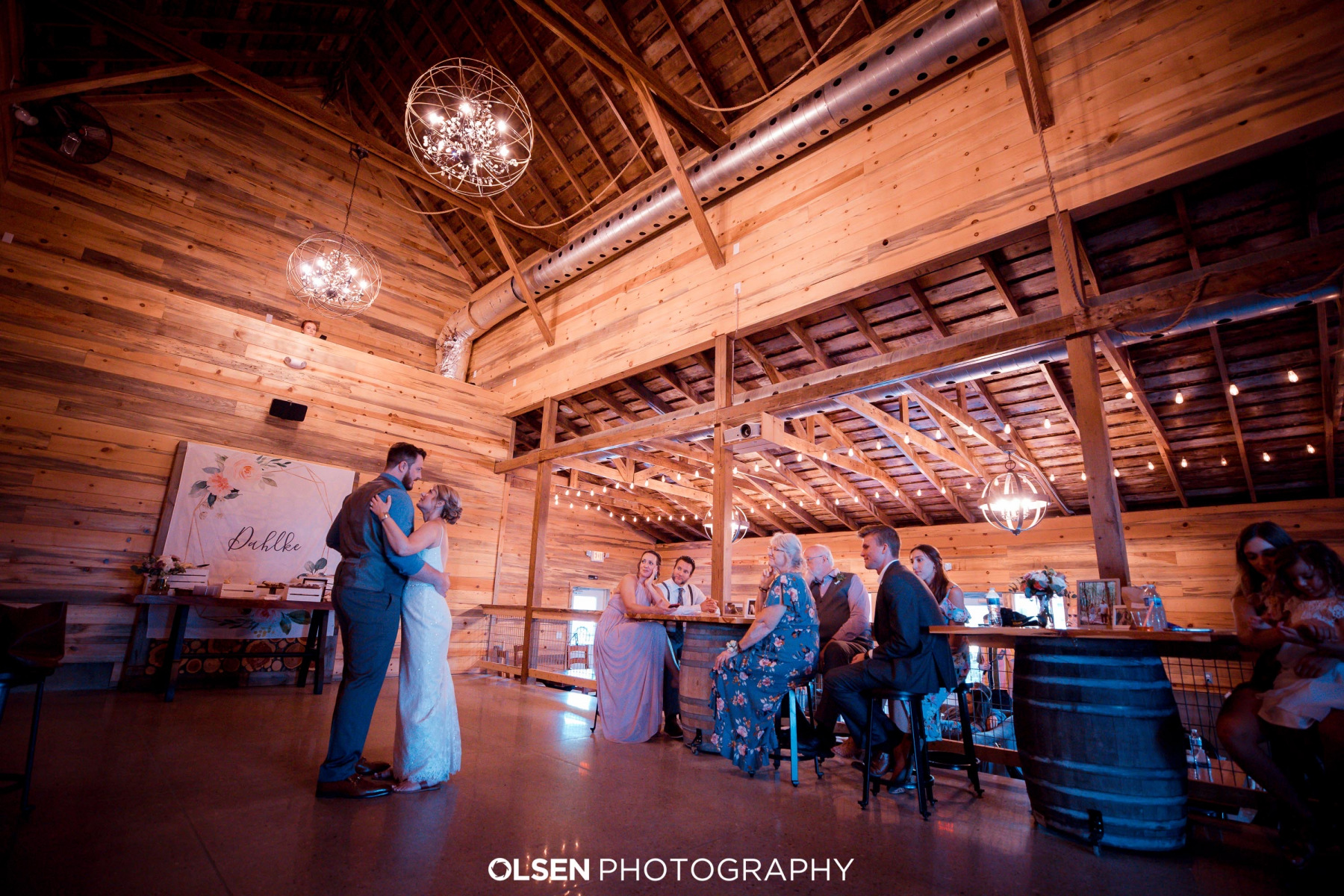 Sparks Barn
Country Wedding Venue
Country Reception Venue 
Louisville, Nebraska
Olsen Photography